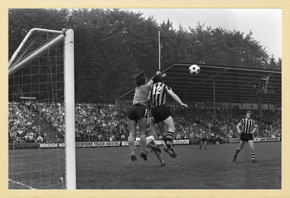 Vitesse - Volendam in Nieuw-Monnikenhuize - 1974