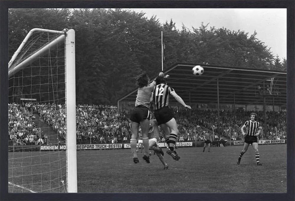 Vitesse - Volendam in Nieuw-Monnikenhuize - 1974