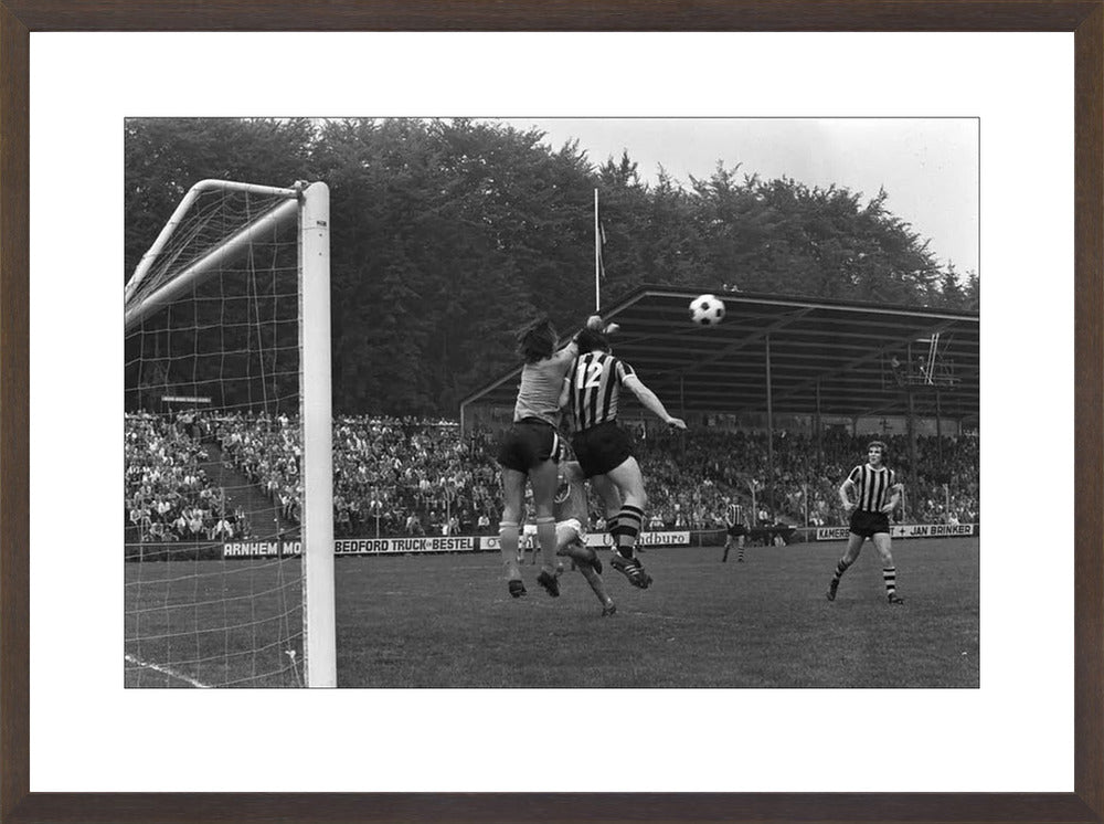 Vitesse - Volendam in Nieuw-Monnikenhuize - 1974