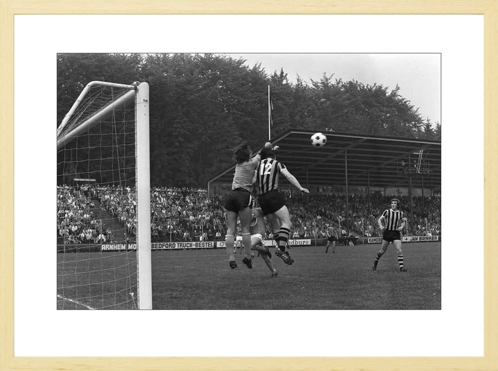 Vitesse - Volendam in Nieuw-Monnikenhuize - 1974