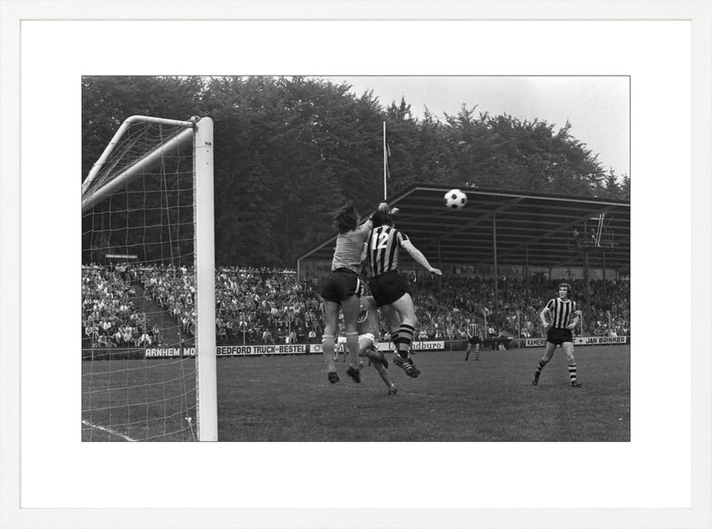 Vitesse - Volendam in Nieuw-Monnikenhuize - 1974