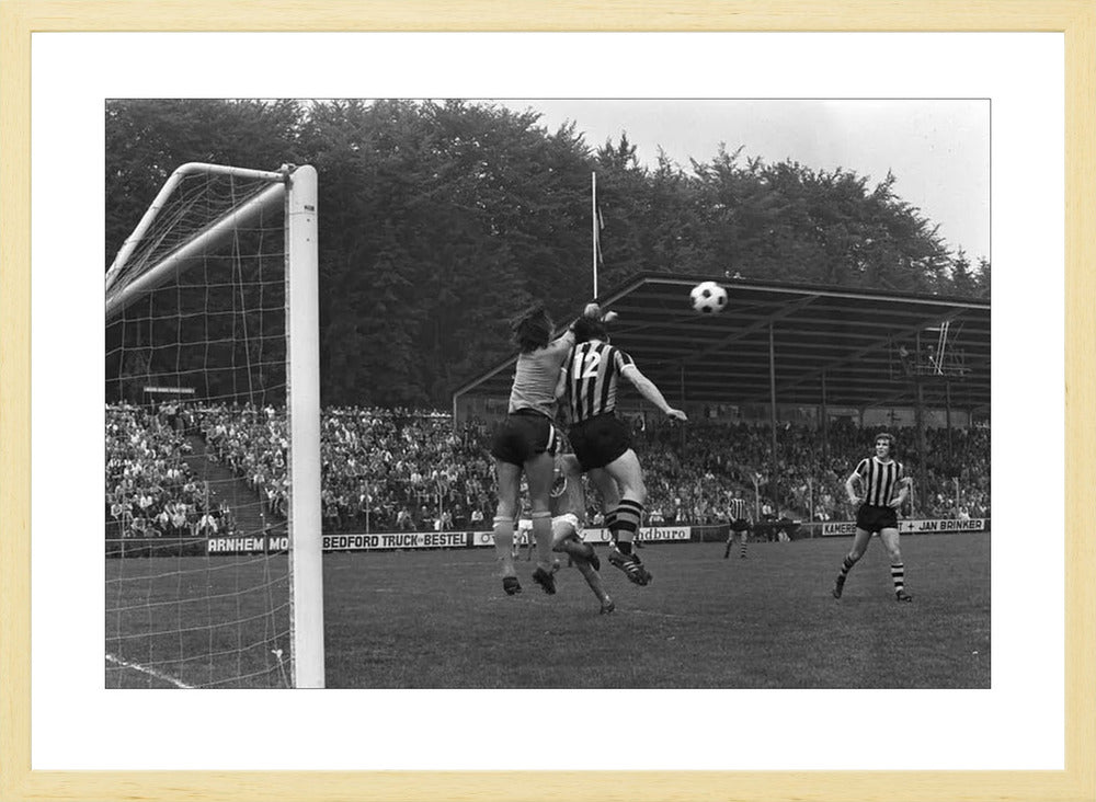 Vitesse - Volendam in Nieuw-Monnikenhuize - 1974
