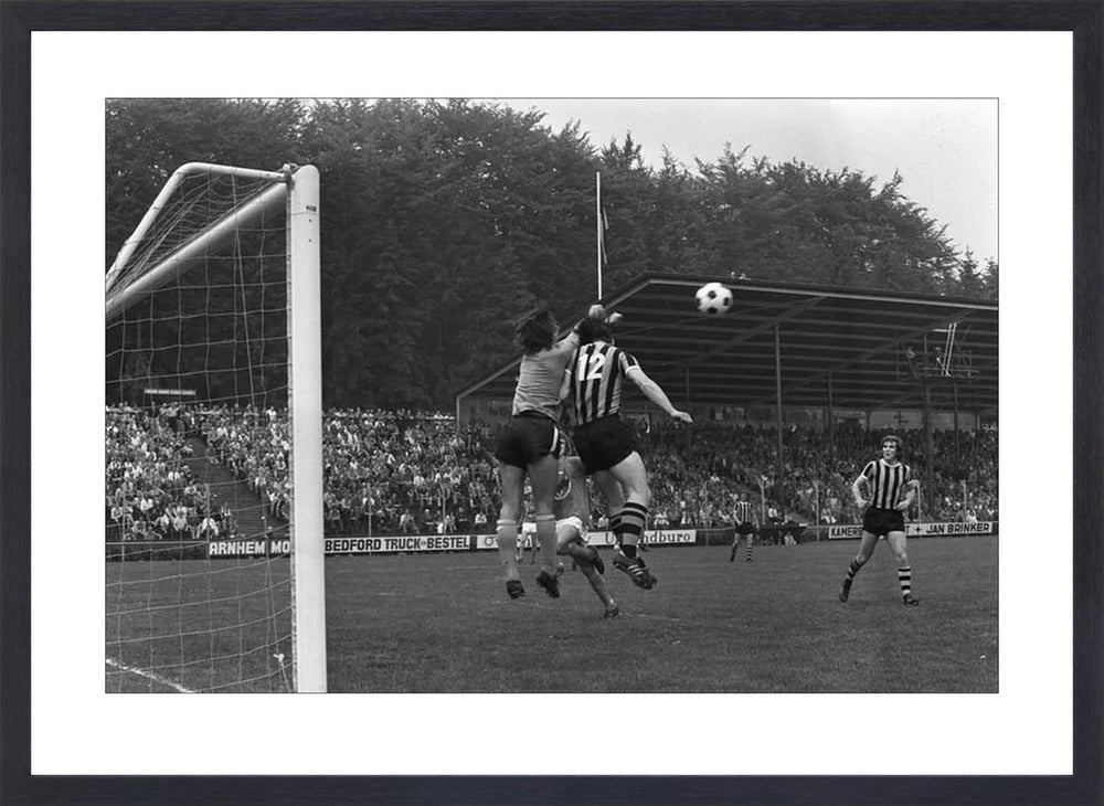 Vitesse - Volendam in Nieuw-Monnikenhuize - 1974