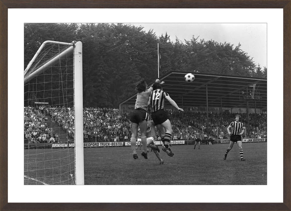 Vitesse - Volendam in Nieuw-Monnikenhuize - 1974
