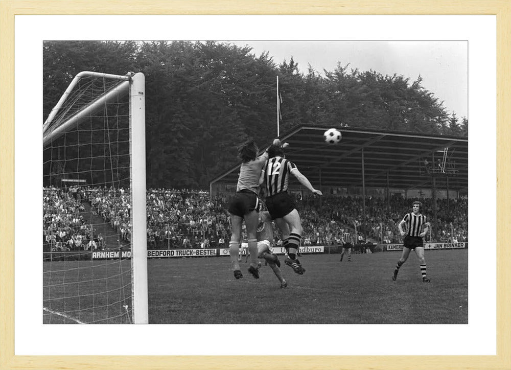 Vitesse - Volendam in Nieuw-Monnikenhuize - 1974