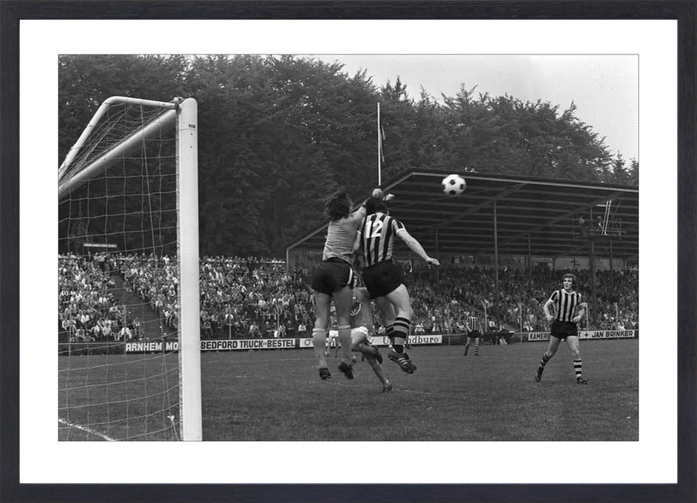 Vitesse - Volendam in Nieuw-Monnikenhuize - 1974