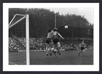 Vitesse - Volendam in Nieuw-Monnikenhuize - 1974