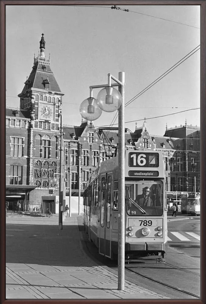 Tram voor het Centraal Station - 1980
