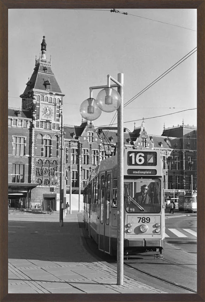 Tram voor het Centraal Station - 1980