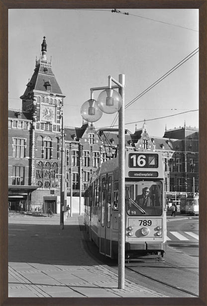 Tram voor het Centraal Station - 1980