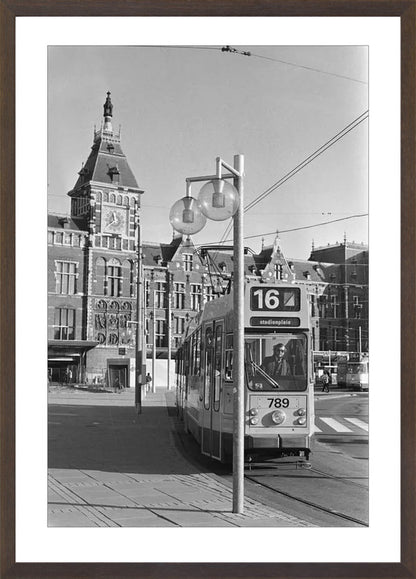 Tram voor het Centraal Station - 1980
