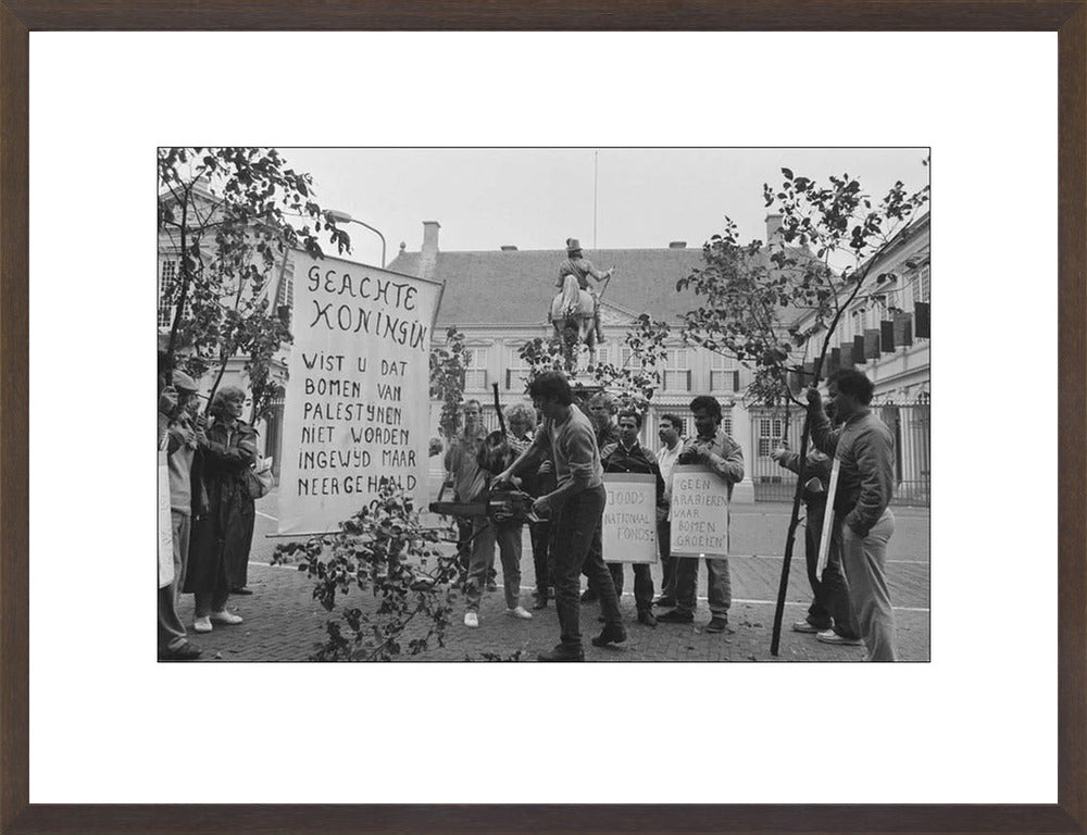 Demonstratie bij Paleis Noordeinde - 1986
