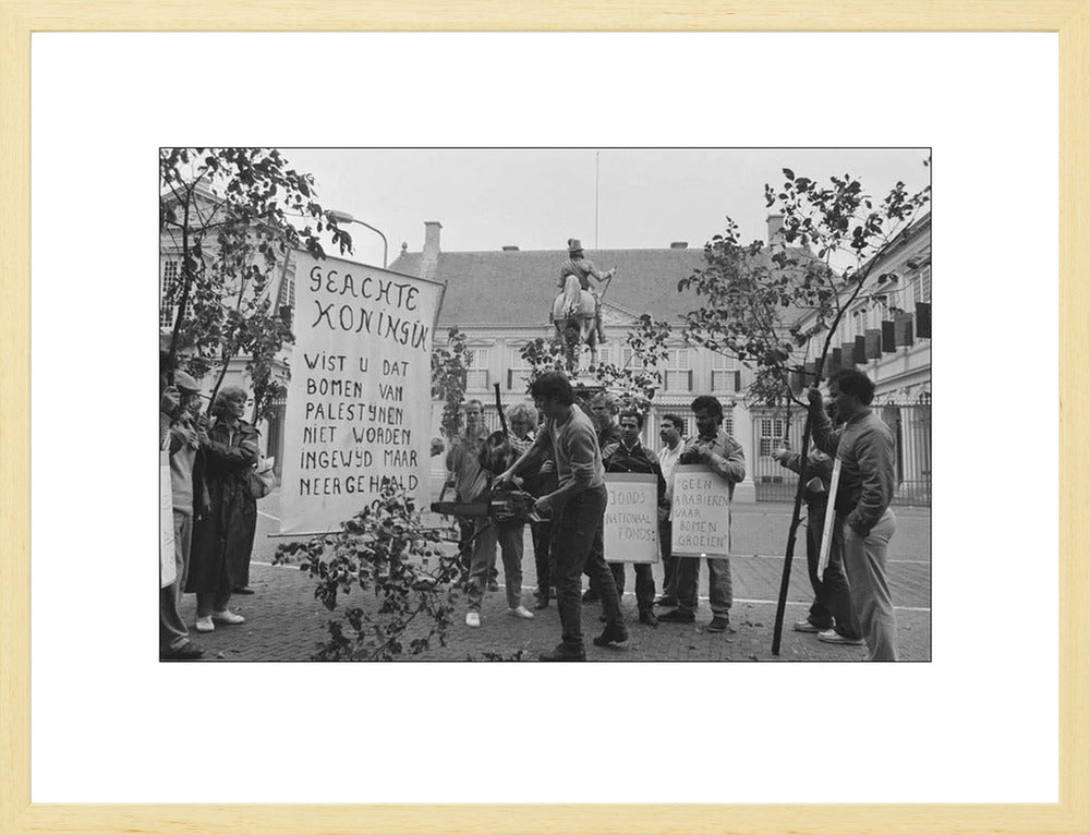 Demonstratie bij Paleis Noordeinde - 1986