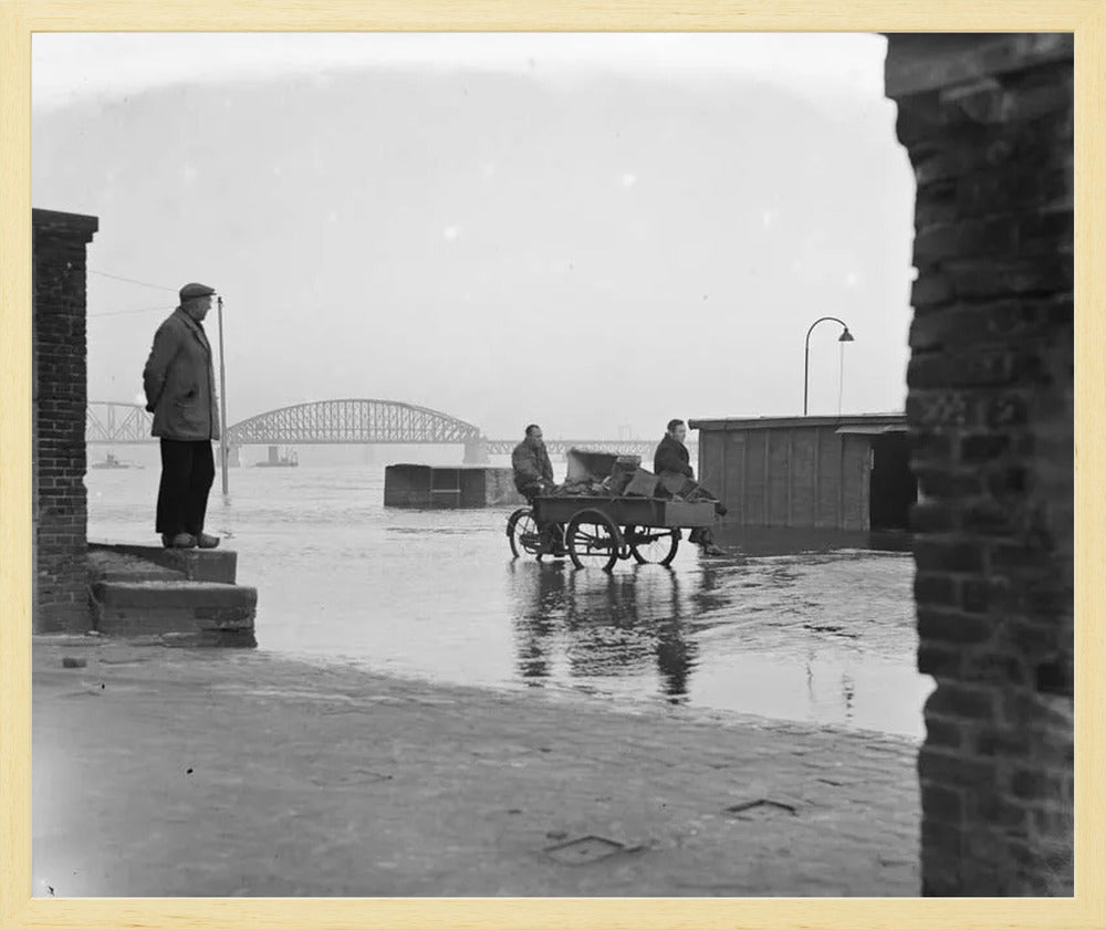 Hoogwater op de Waalkade - 1952