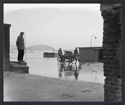 Hoogwater op de Waalkade - 1952