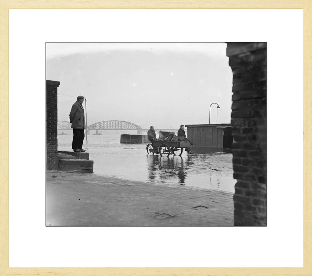 Hoogwater op de Waalkade - 1952