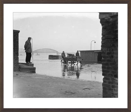 Hoogwater op de Waalkade - 1952
