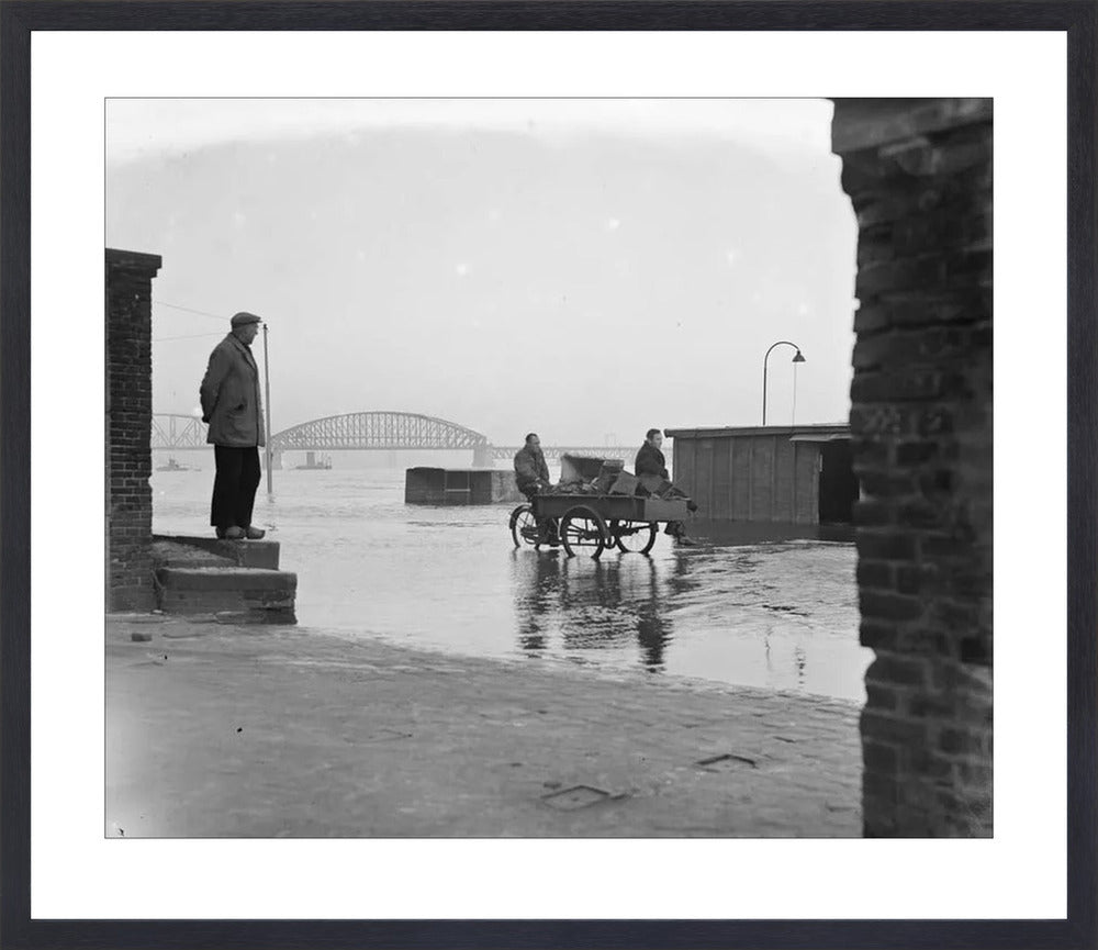 Hoogwater op de Waalkade - 1952