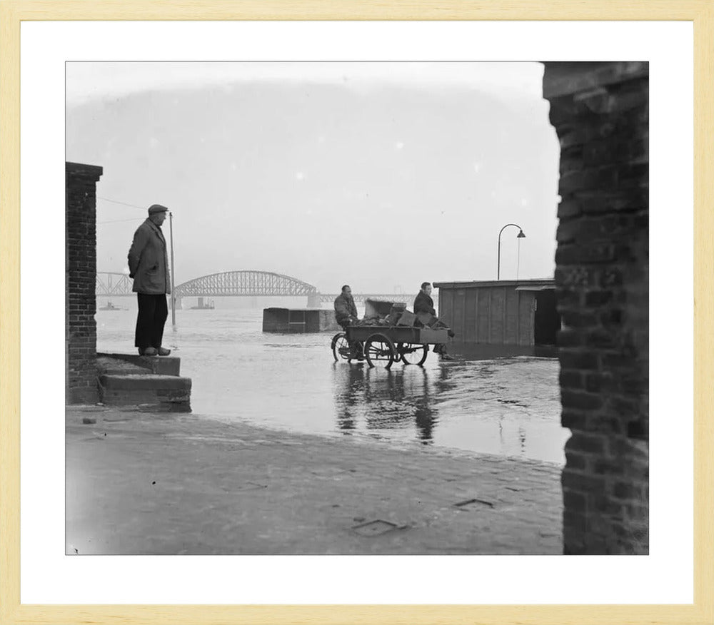 Hoogwater op de Waalkade - 1952