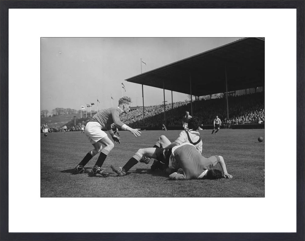 Vitesse - DOS in Nieuw-Monnikenhuize - 1954
