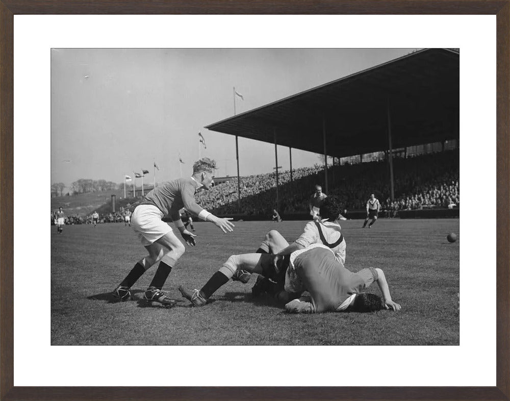Vitesse - DOS in Nieuw-Monnikenhuize - 1954