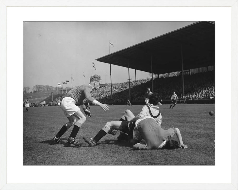 Vitesse - DOS in Nieuw-Monnikenhuize - 1954