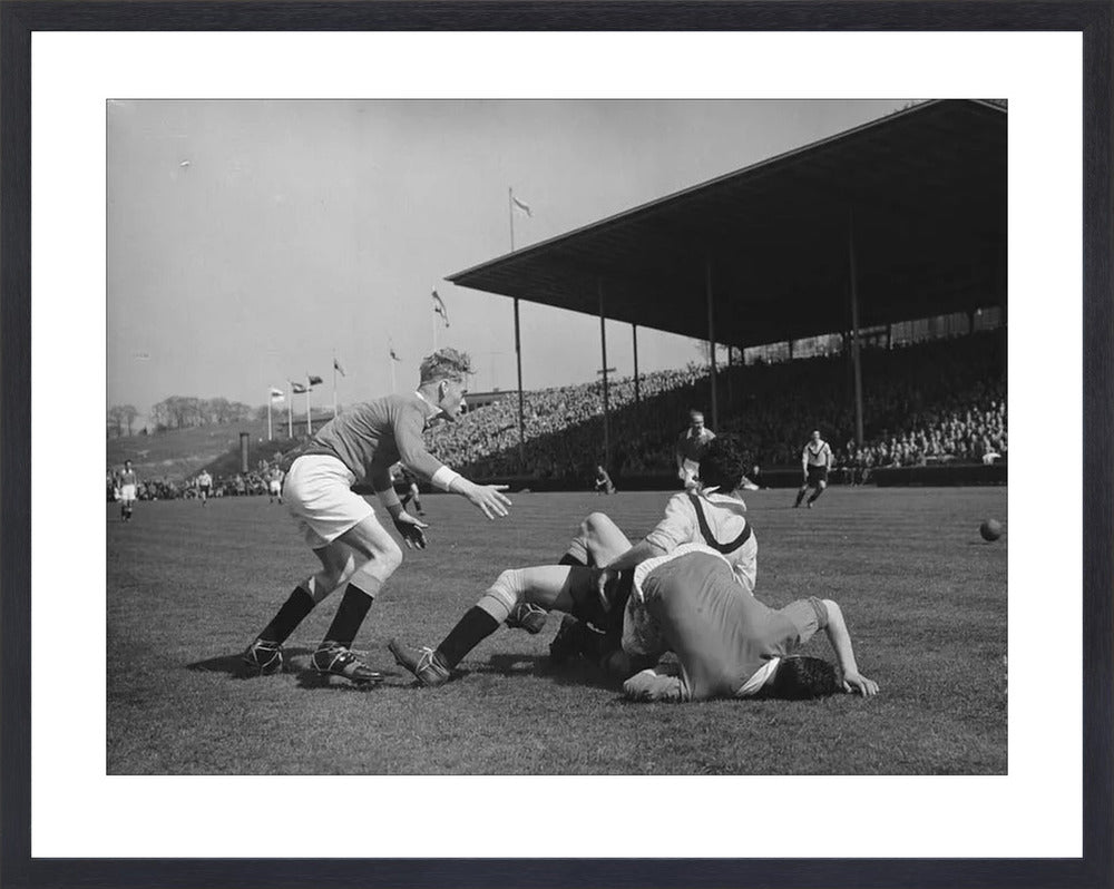 Vitesse - DOS in Nieuw-Monnikenhuize - 1954