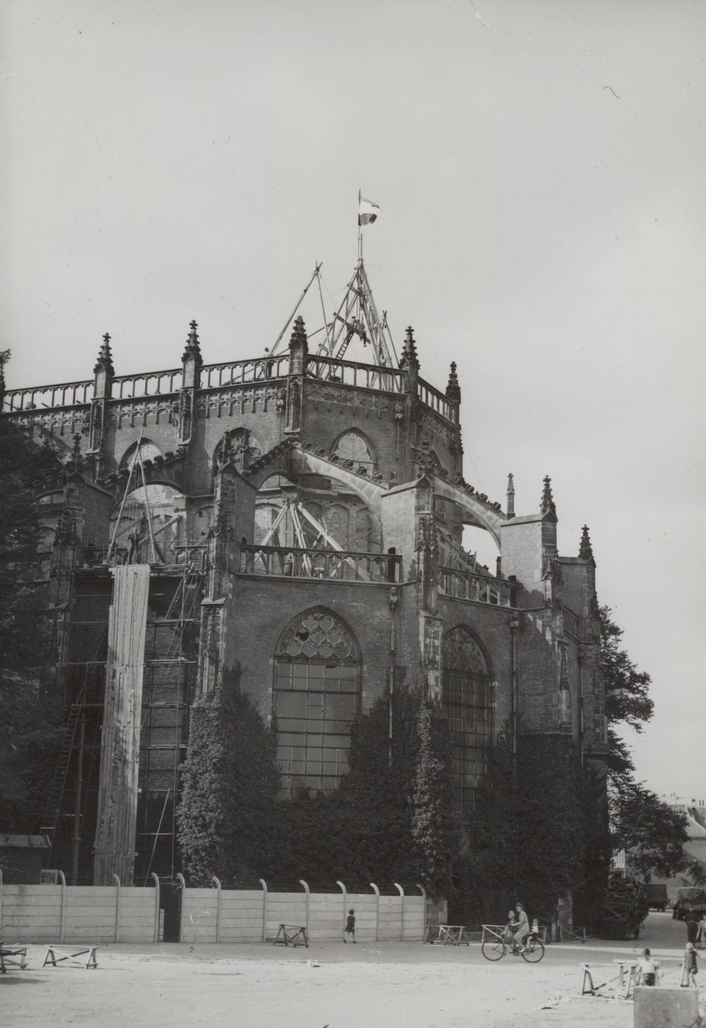Koor van de Eusebiuskerk - 1948