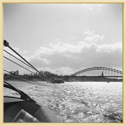 Boot en de Waalbrug - 1955