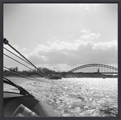 Boot en de Waalbrug - 1955