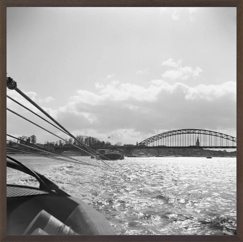 Boot en de Waalbrug - 1955