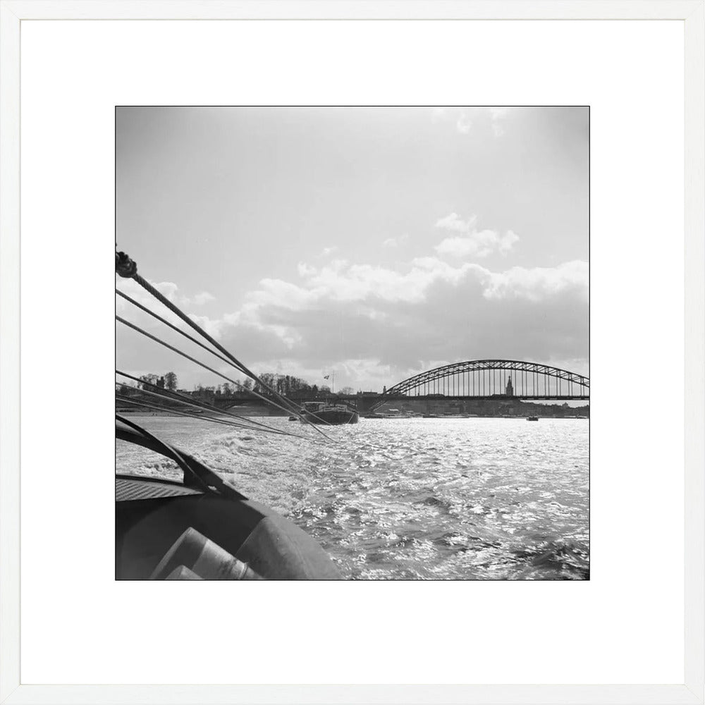 Boot en de Waalbrug - 1955