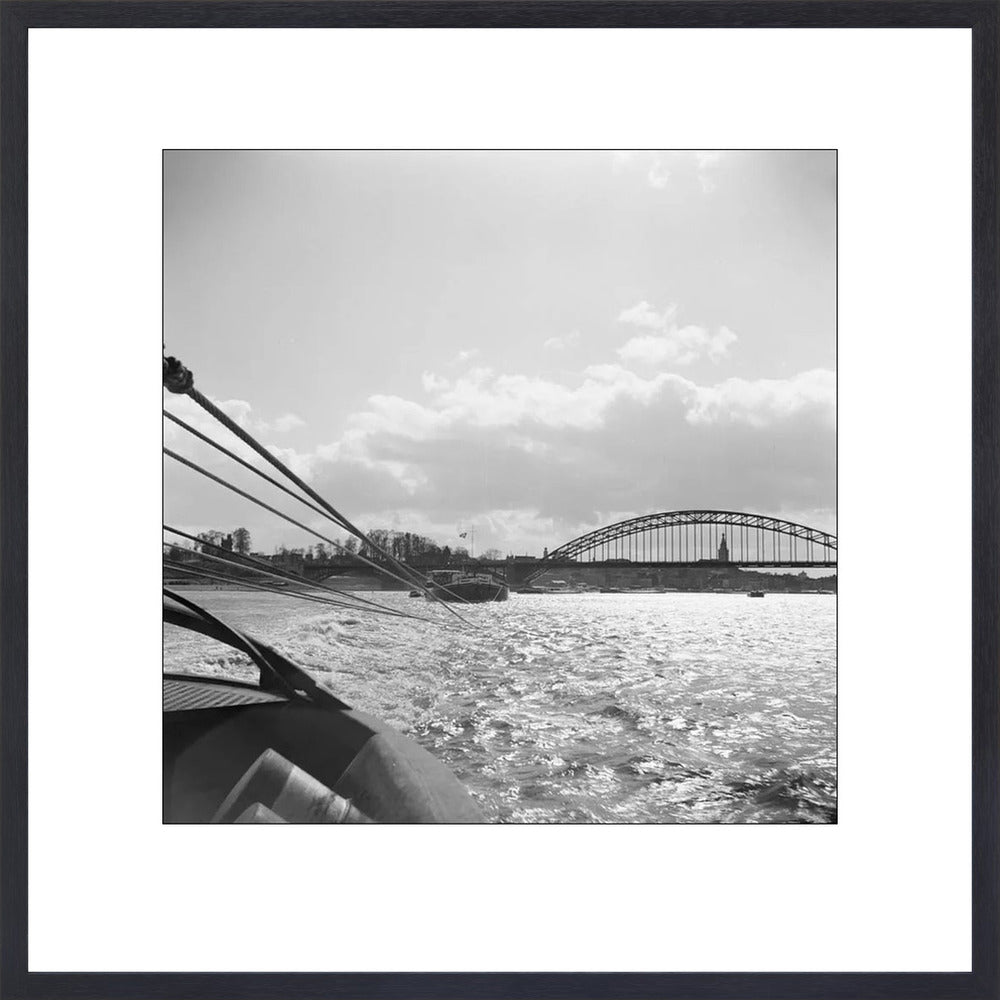 Boot en de Waalbrug - 1955