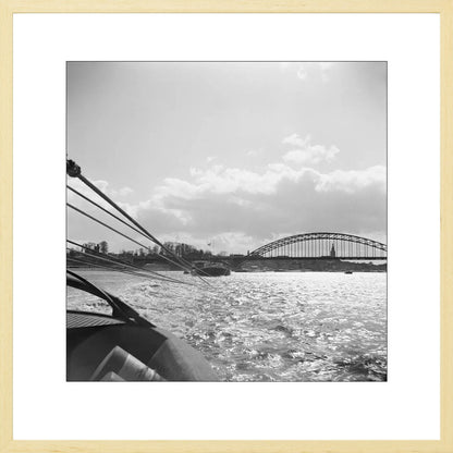 Boot en de Waalbrug - 1955