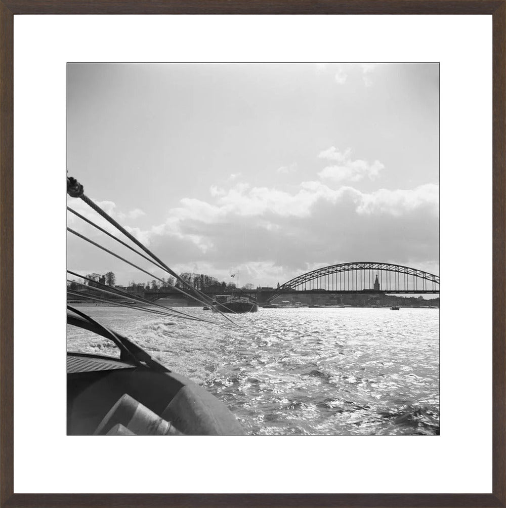 Boot en de Waalbrug - 1955