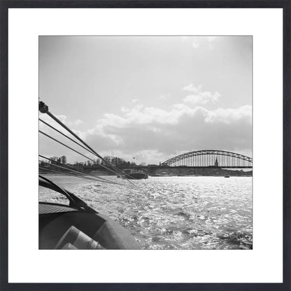 Boot en de Waalbrug - 1955