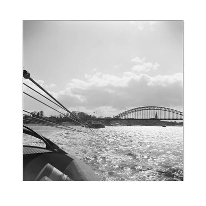 Boot en de Waalbrug - 1955