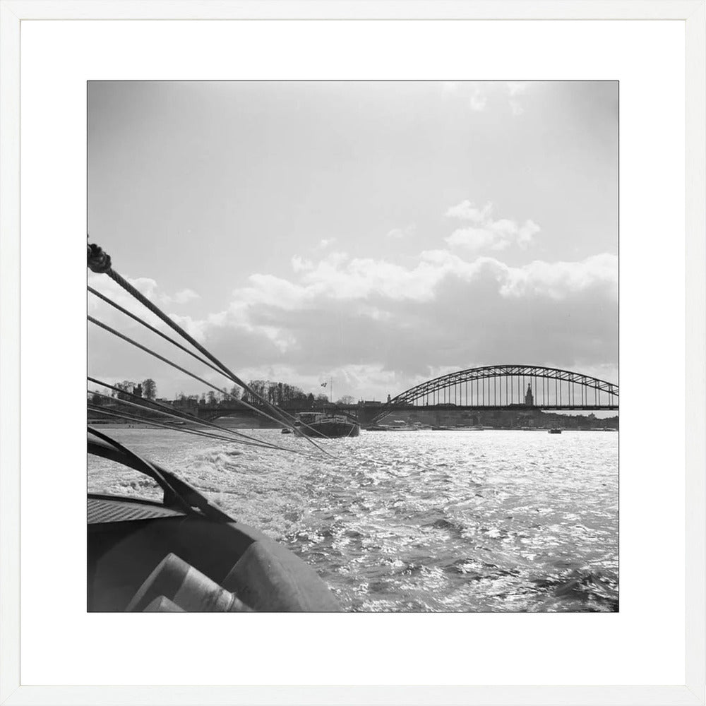 Boot en de Waalbrug - 1955