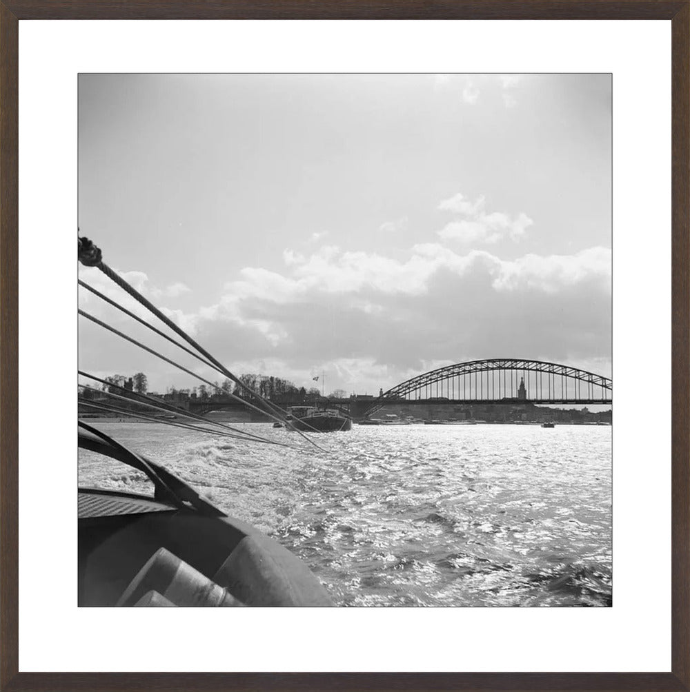 Boot en de Waalbrug - 1955