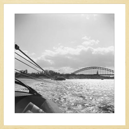 Boot en de Waalbrug - 1955