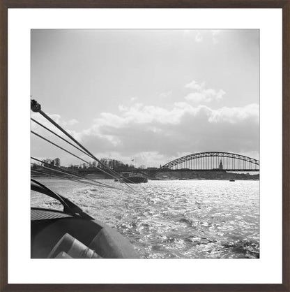 Boot en de Waalbrug - 1955