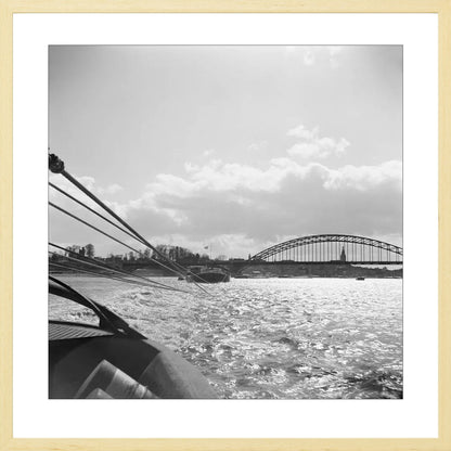 Boot en de Waalbrug - 1955