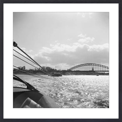 Boot en de Waalbrug - 1955