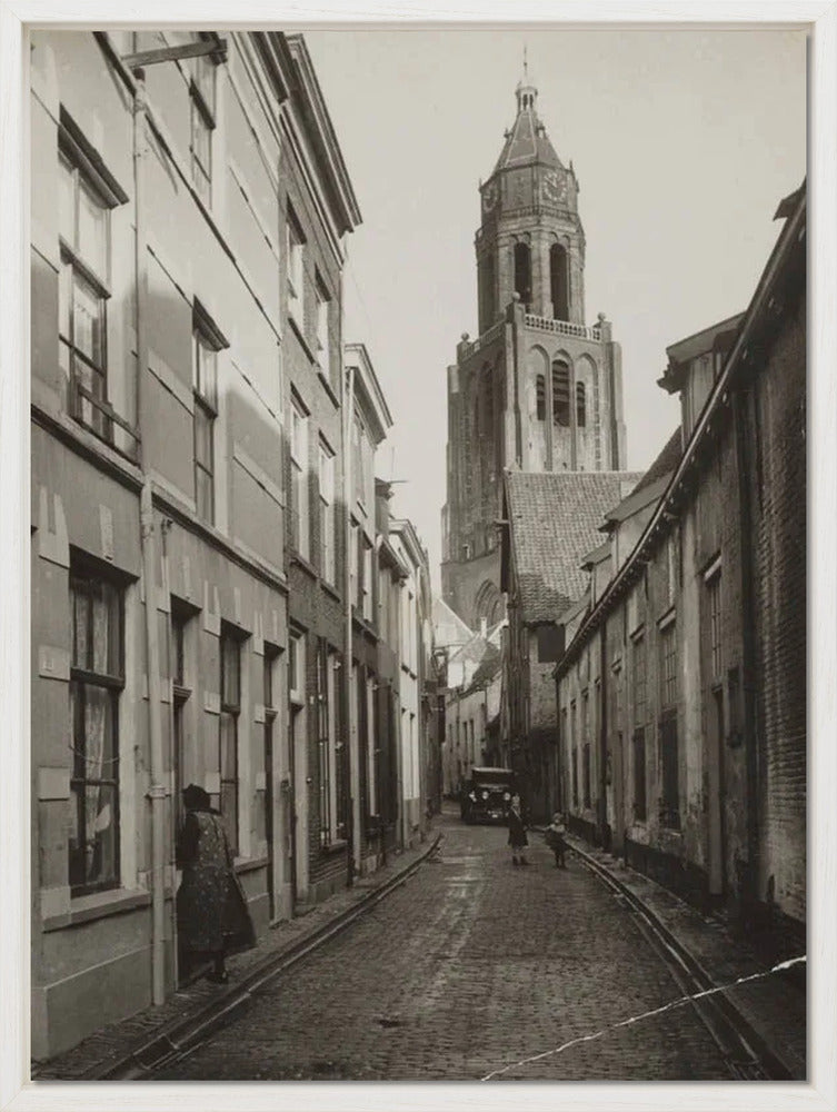 De Trompetsteeg met de Eusebiuskerk
