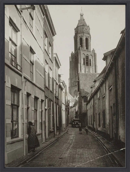 De Trompetsteeg met de Eusebiuskerk