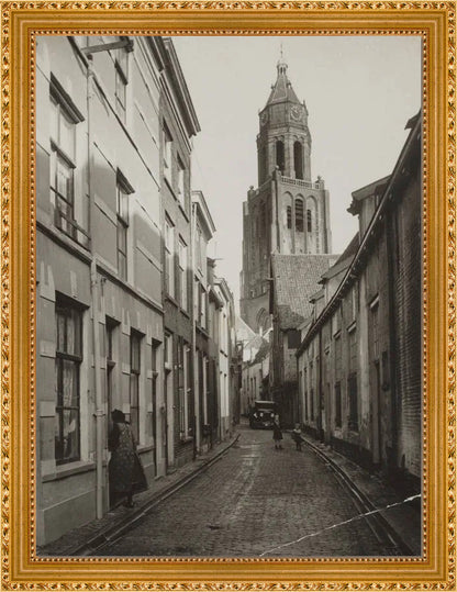 De Trompetsteeg met de Eusebiuskerk