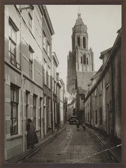 De Trompetsteeg met de Eusebiuskerk