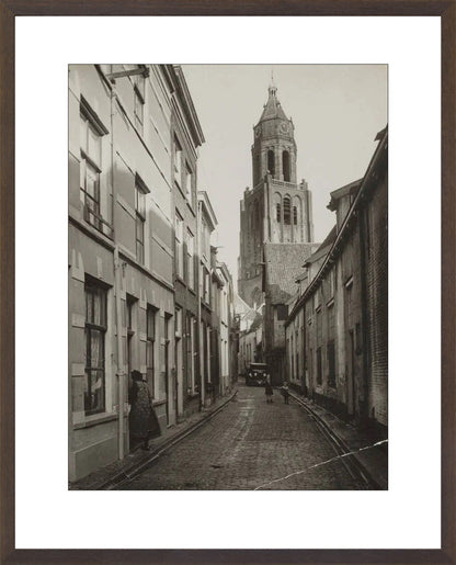 De Trompetsteeg met de Eusebiuskerk