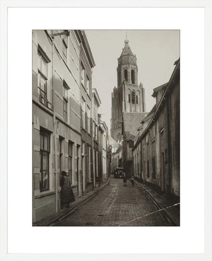 De Trompetsteeg met de Eusebiuskerk