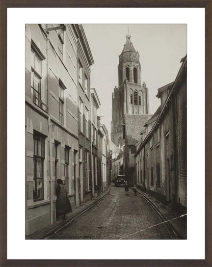 De Trompetsteeg met de Eusebiuskerk